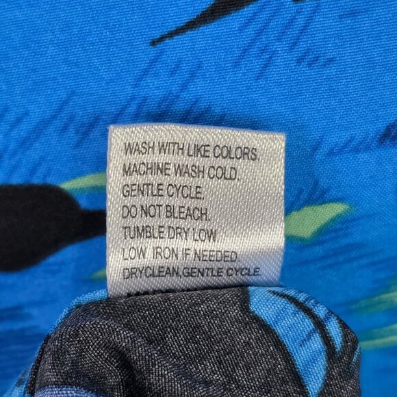 Mens Hawaiian Blue Tropical Print Shirt Short Sleeve Button Up Polyester Size S - Picture 8 of 8